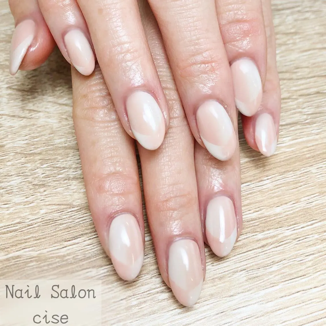 ネイル フレンチネイル オンブレフレンチ ハンドネイル Nail Salon ciseのネイルデザイン