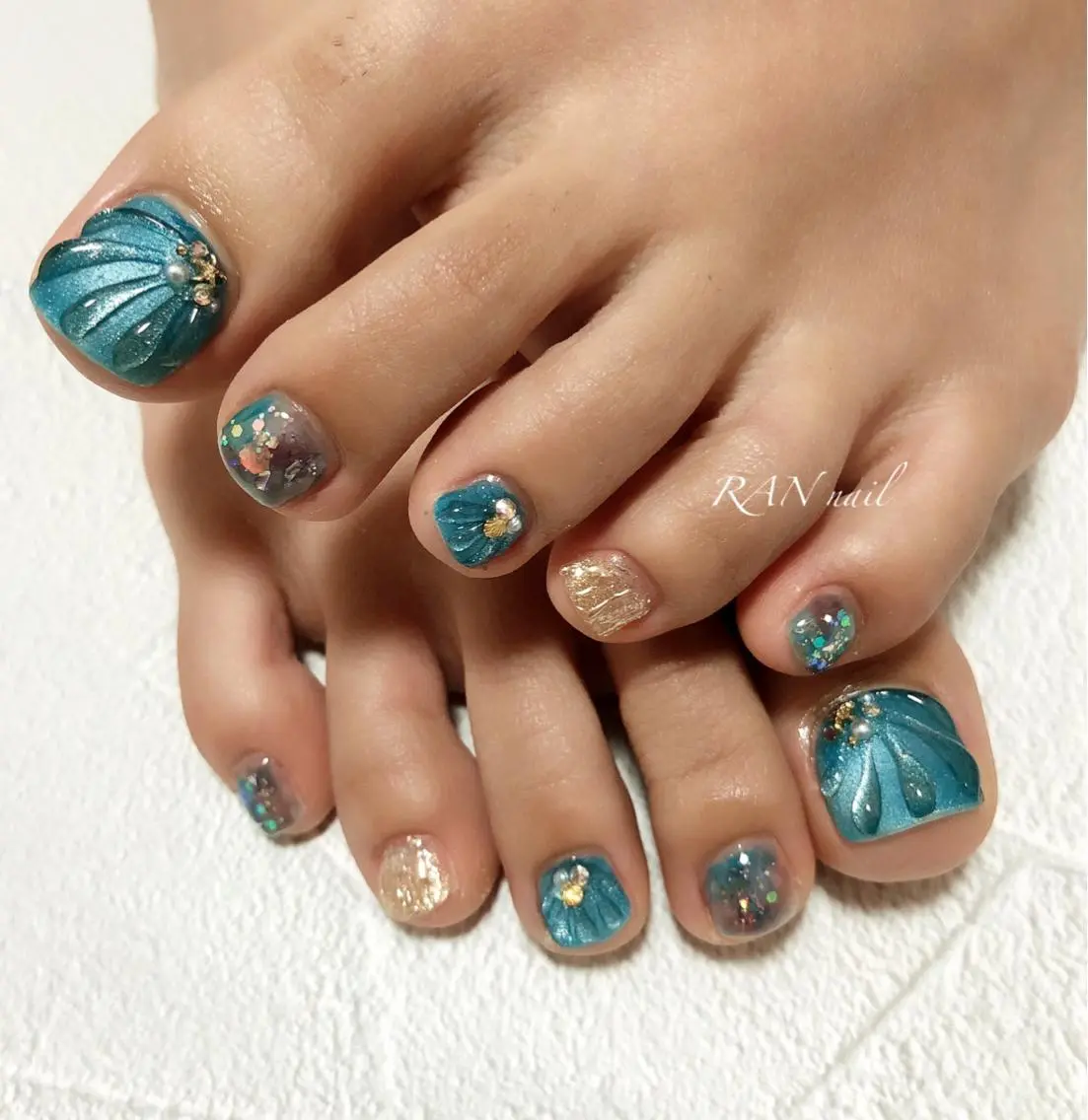 ネイル フットネイル キラキラネイル 大理石ネイル(マーブル) オフィスネイル 春ネイル ハンドネイル フットネイル RAN nailのネイルデザイン