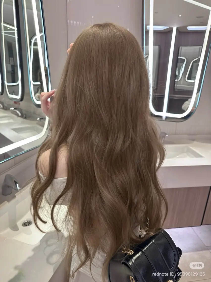 ロング カラー ヘアカラー トリートメント ヘッドスパ ヘアセット 💠透明感グレージュ /ハッシュ/レイヤーのヘアスタイル