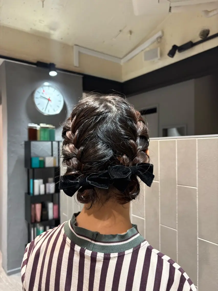 ショート お団子ヘア ボブ ミヤウチ セイナのヘアスタイル