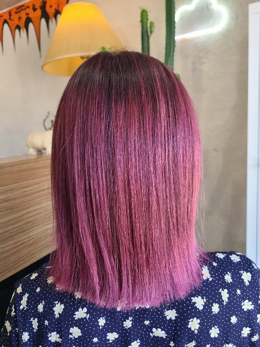 ミディアム Colores Ryuのヘアスタイル