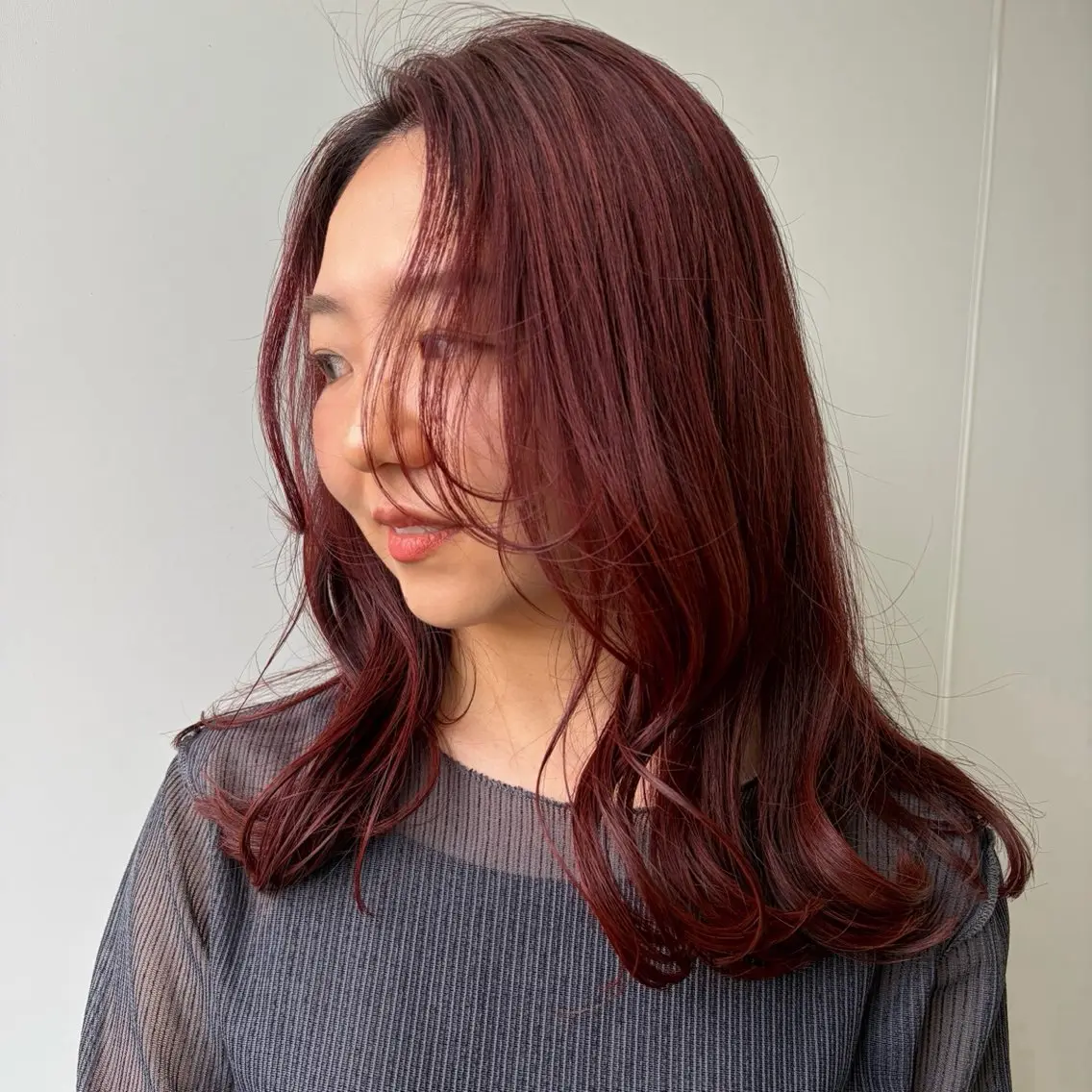 セミロング カラー カット ヘアカラー 松本 茜のヘアスタイル