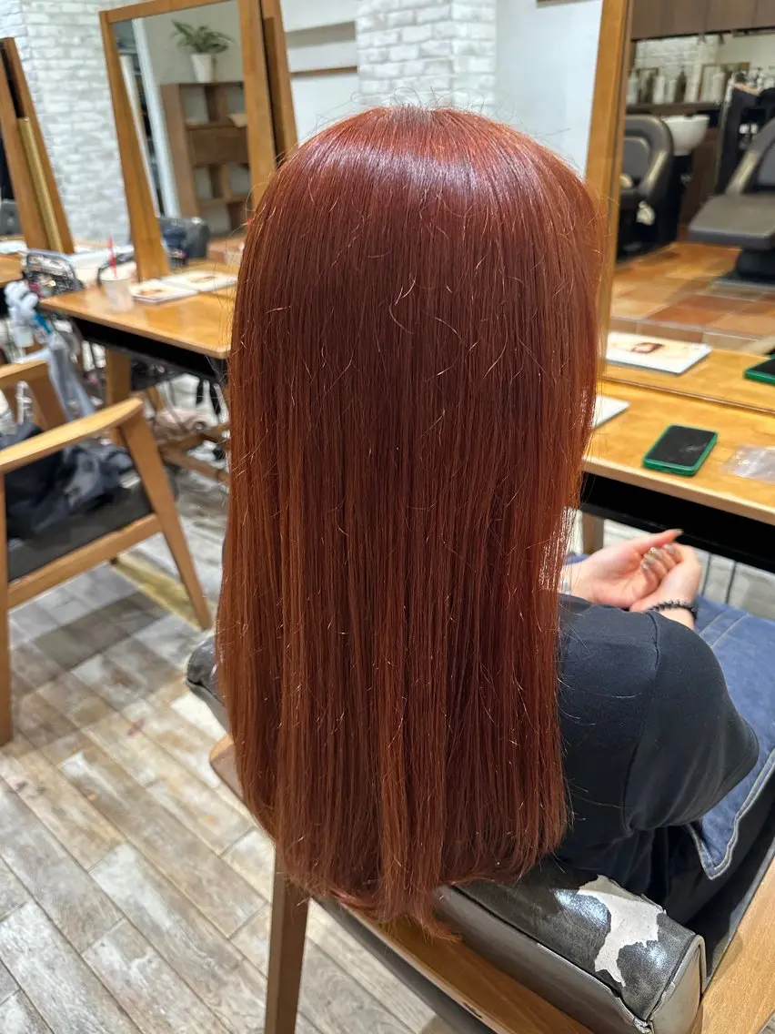 ロング カラー オレンジ 丸山 心 / 艶カラーのヘアスタイル