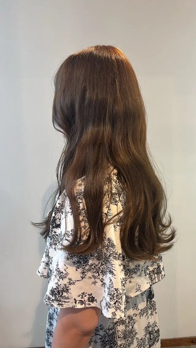 ロング カラー 透明感カラー🫧 高田李胡のヘアスタイル