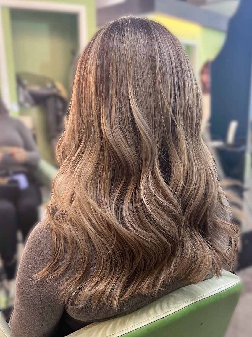 セミロング カラー ハイライトカラー ハイライト ヘアカラー トリートメント GAKU【メンズ カット/パーマ】のヘアスタイル