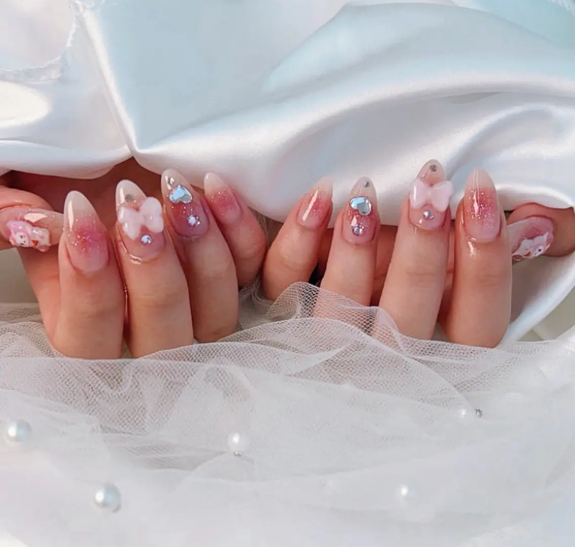 ネイル フレンチネイル ジェルネイル 韓国ネイル マグネットネイル マグネットフレンチ akina nailsのネイルデザイン