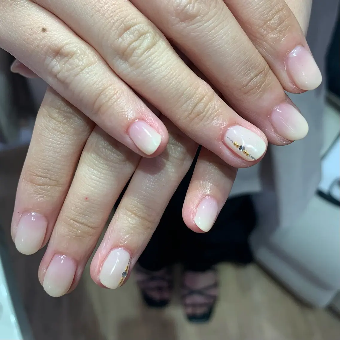 ネイル アートネイル グラデーション ELAN) Hasegawaのネイルデザイン