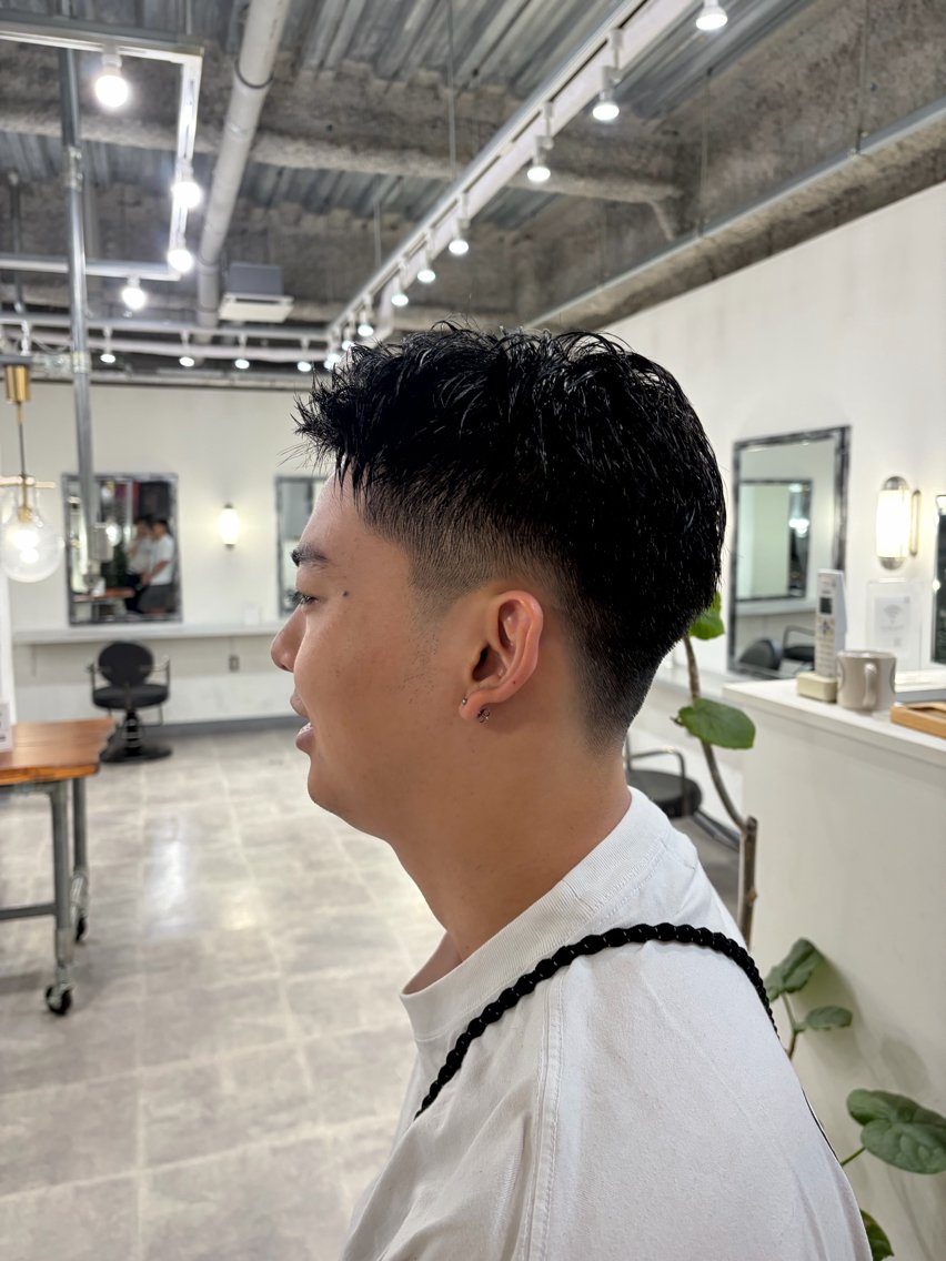 ショート メンズ フェードカット 泉澤 風花のヘアスタイル
