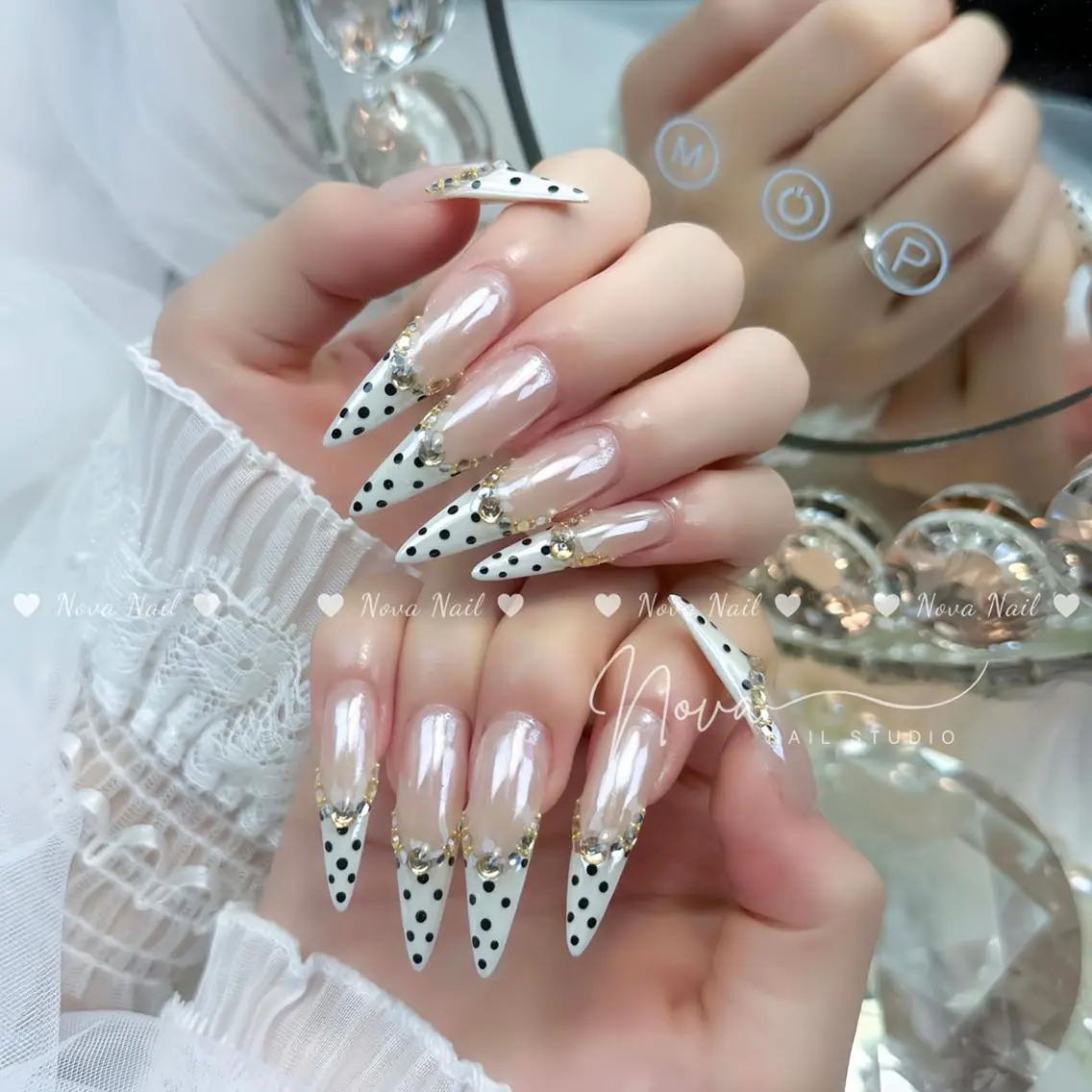 ネイル ハンドネイル ハンドケア Nova Nail Salonのネイルデザイン