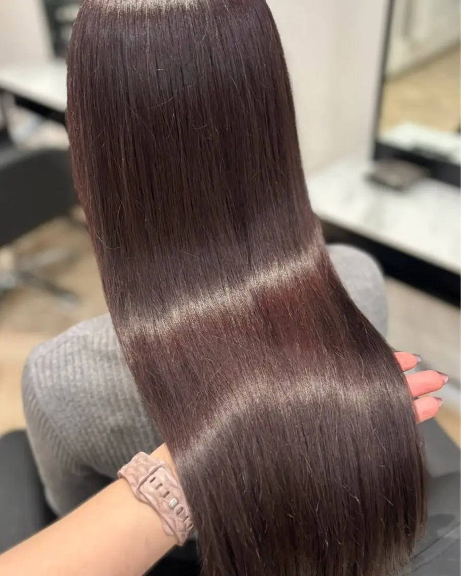 ロング カラー ブリーチ グレージュ ラベンダーカラー ラベンダーグレージュ ラベンダーグレー カット ヘアカラー トリートメント 𝒎𝒐𝒆🩰 名駅/ヘアメ/暖色♡のヘアスタイル