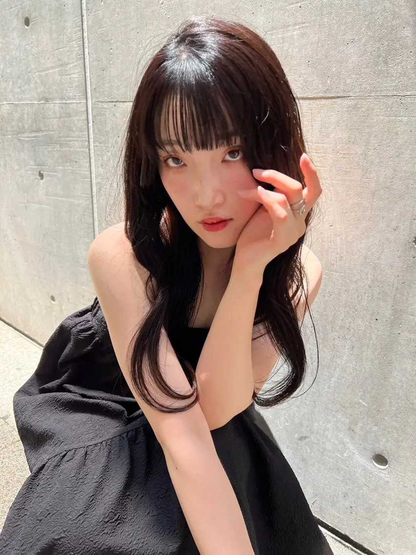 ロング カラー 黒髪 ブリーチ 透明感カラー 顔周りカット レイヤーカット ヘアカラー トリートメント 透明感/レイヤー 🇰🇷tomonaのヘアスタイル