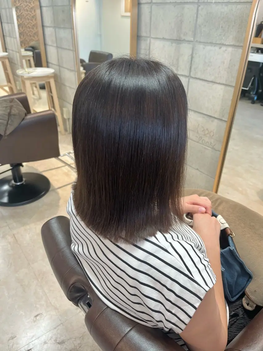 ミディアム アッシュ アッシュブラウン カット ヘアカラー トリートメント 椙山 沙南子のヘアスタイル