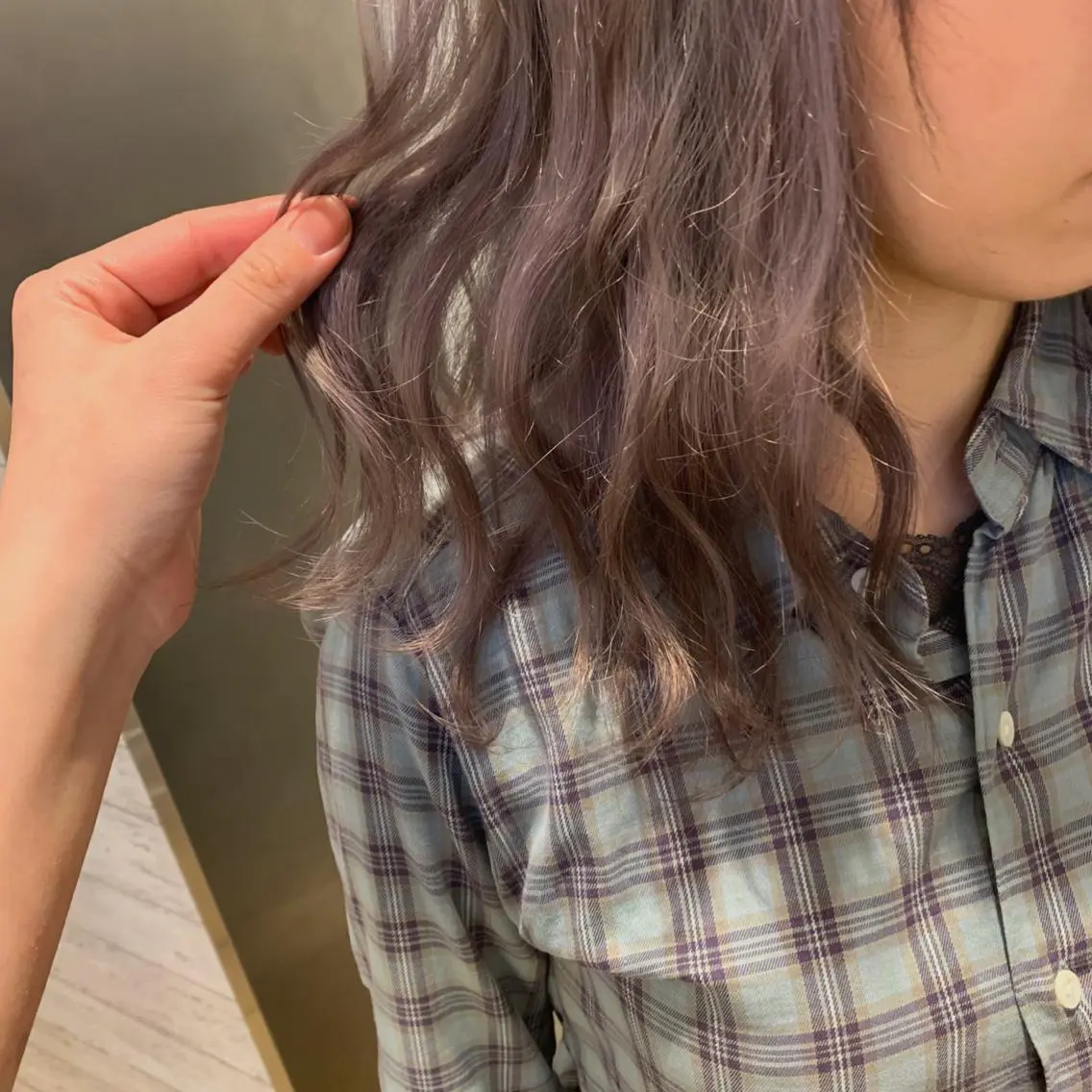 カラー 天野 利咲のヘアスタイル