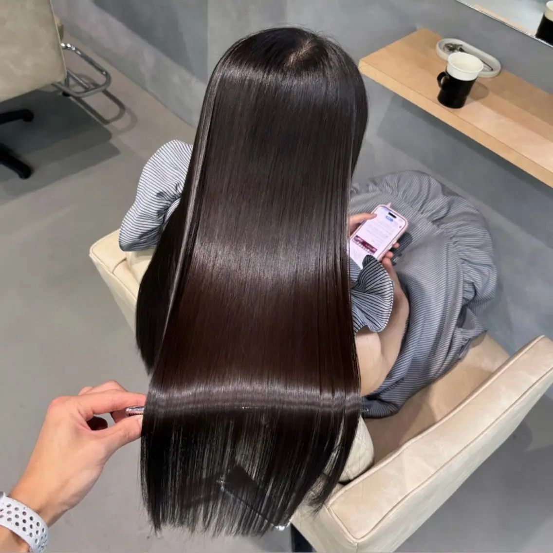 ロング カラー 縮毛矯正 トリートメント shinka omotesandoのヘアスタイル