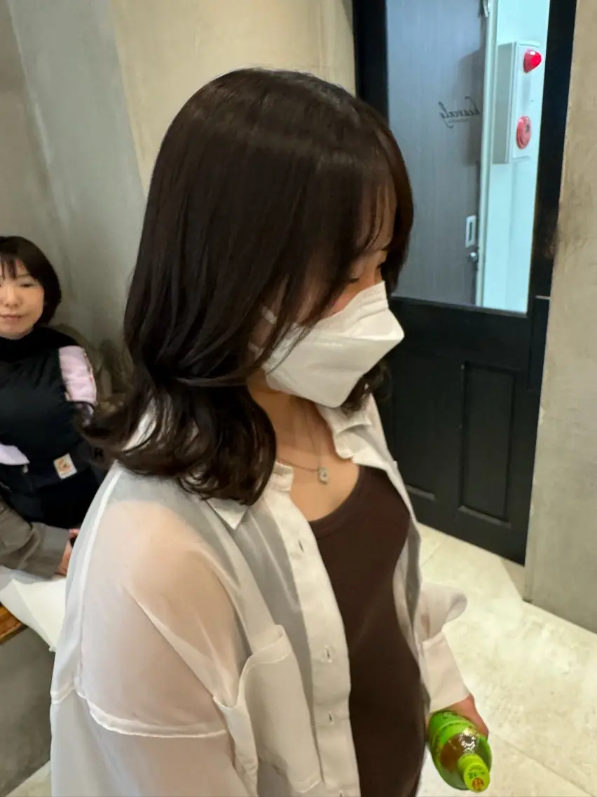 セミロング 新宿/顔周りカット +レイヤー＝しずく♩のヘアスタイル