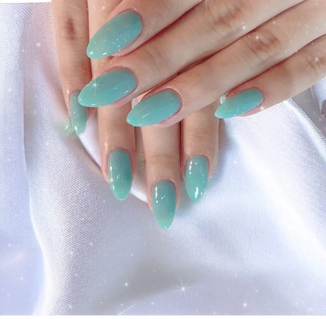 ネイル ブルー グリーン ハンドネイル Best Nail Yu🎀🫧のネイルデザイン