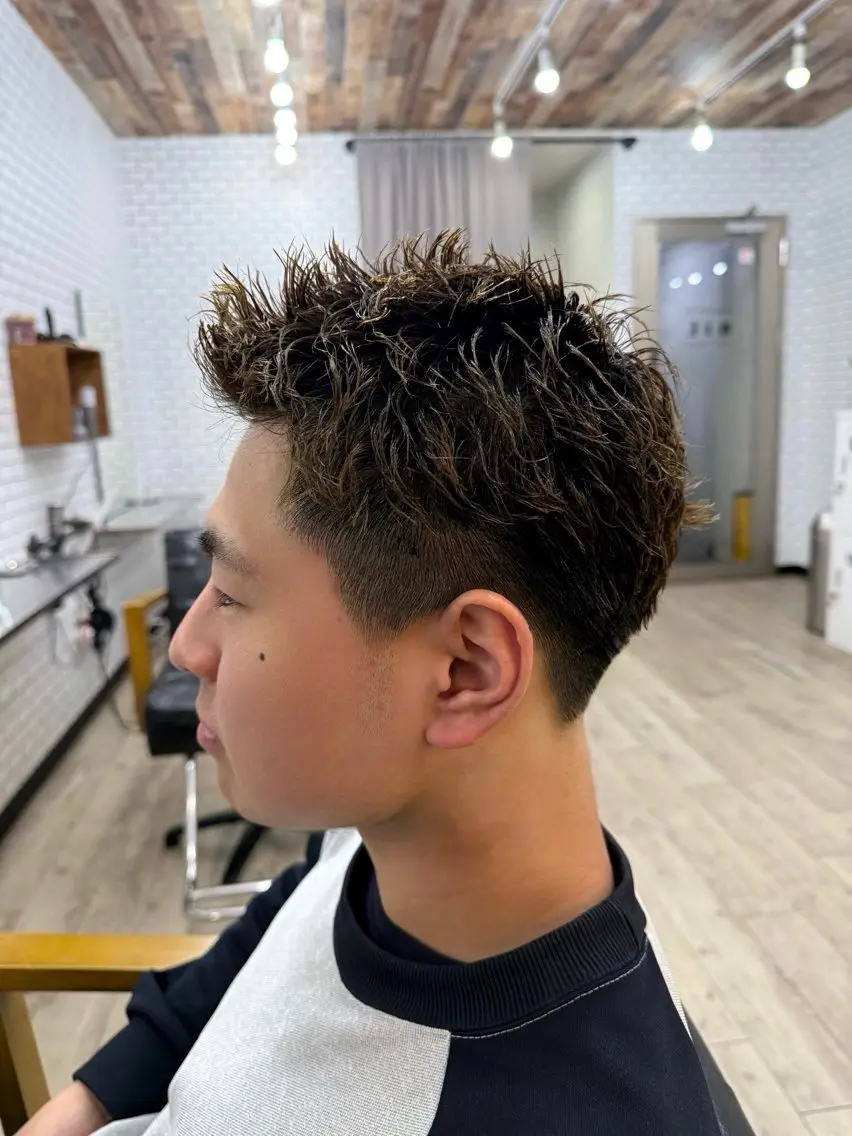 ショート カラー パーマ メンズ メンズブリーチ ダウンパーマ フェザーパーマ メンズメッシュ メンズパーマ カット パーマ 森田稔將 N゜大分中央町店のヘアスタイル