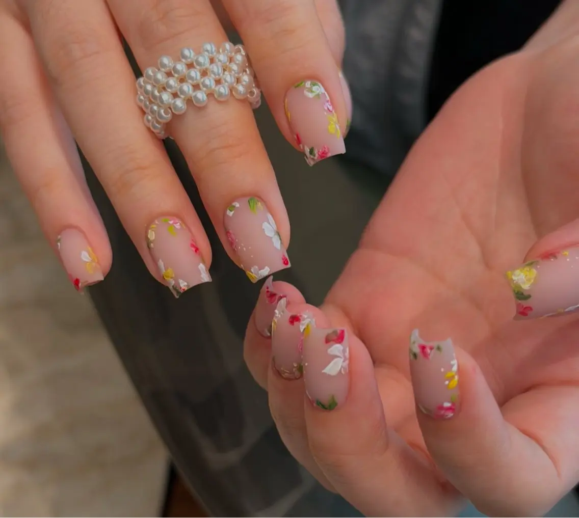 ネイル アートネイル オーロラネイル チークネイル フレンチネイル ガラスフレンチ ハンドネイル 🎀🎀YooLi Nail Salonのネイルデザイン
