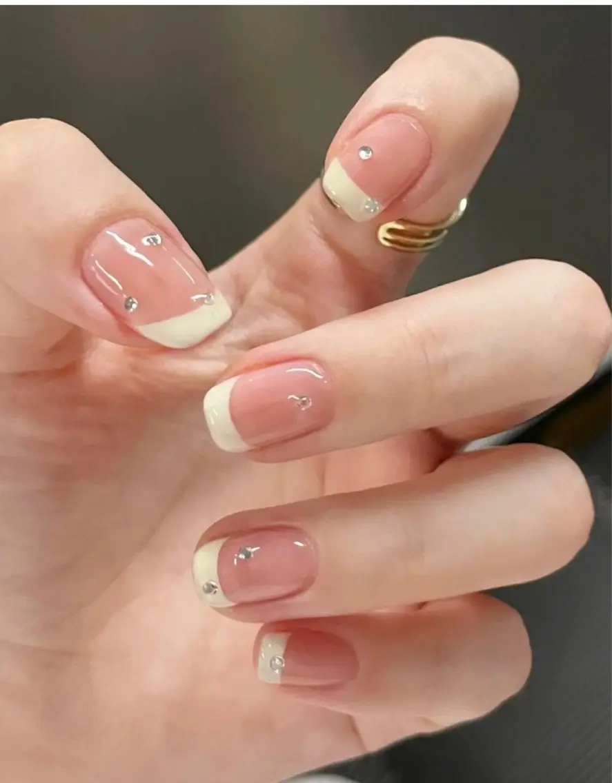 ネイル ハンドネイル エリ🫧 nail池袋東口のネイルデザイン