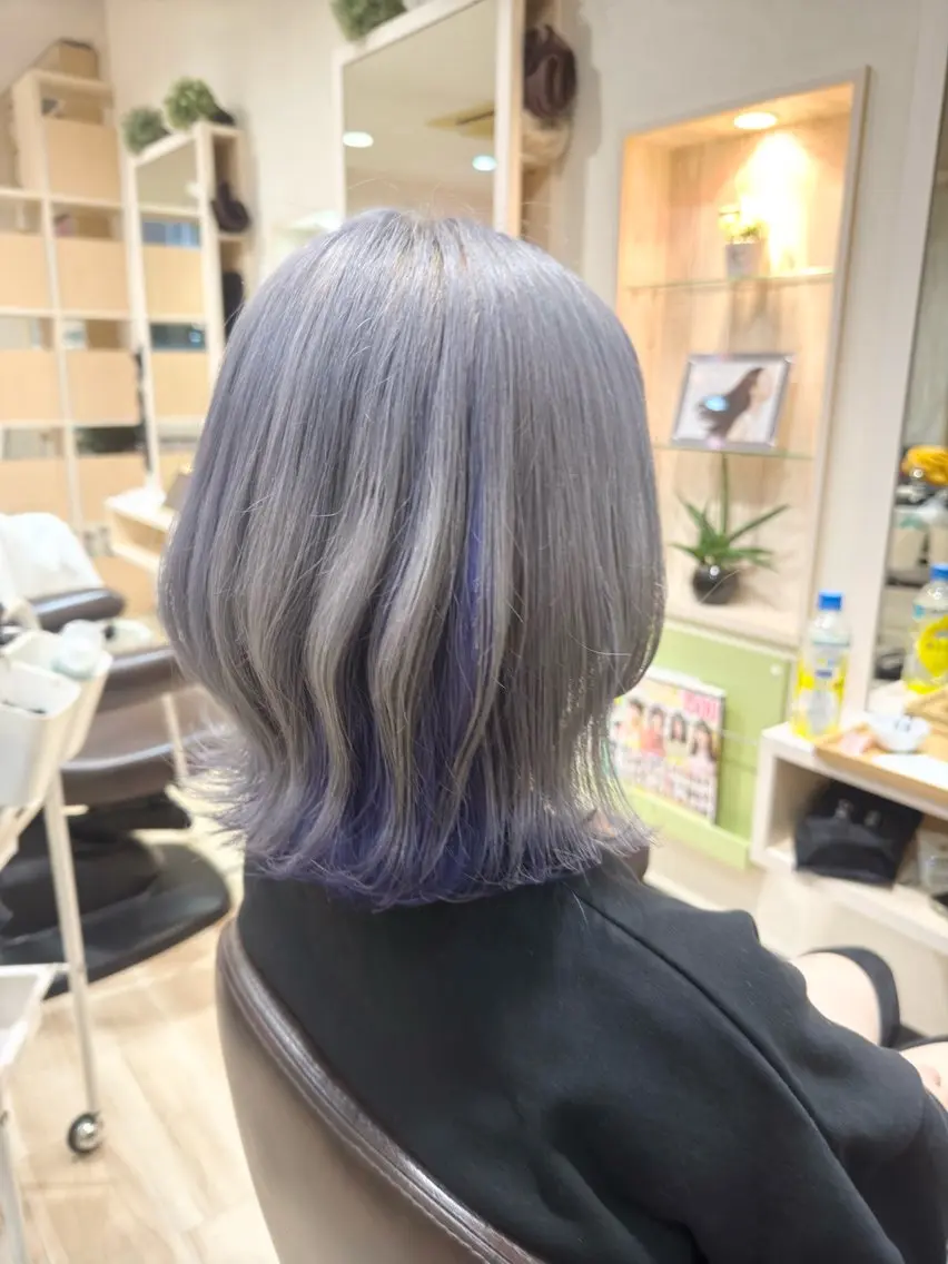 ミディアム カラー ブリーチ インナーカラー パープルカラー シルバー 🌈派手髪ハイトーン 🌈鈴木亮太🌈のヘアスタイル