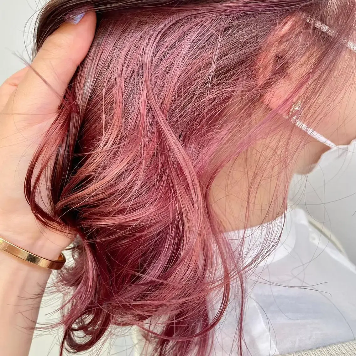 💕チラ見えインナーカラー💕ブリーチありWカラー➕高保湿トリートメント➕炭酸スパ➕ヘアセット💕の写真