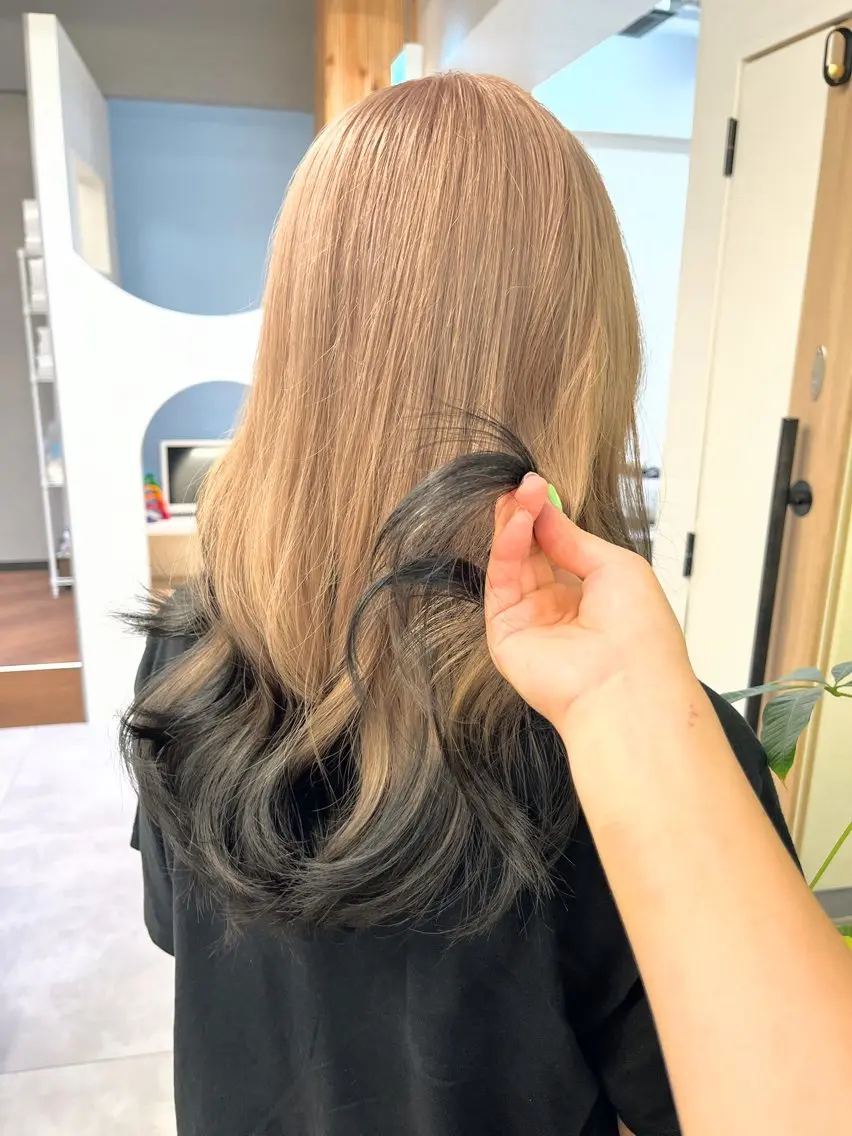 セミロング カラー 似合わせカット Rinka🌻のヘアスタイル