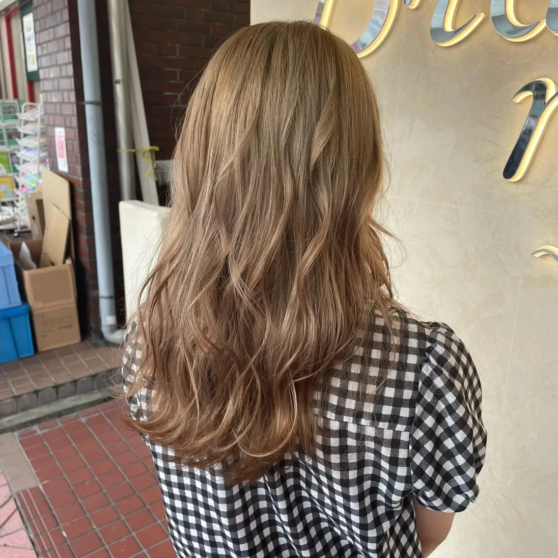ロング カラー ブリーチ 透明感カラー ハイトーンカラー 心斎橋/ブリーチなし 髪質改善/レイヤーのヘアスタイル