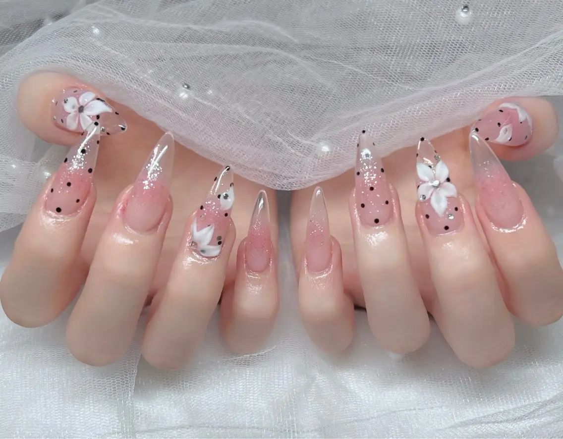 ネイル ハンドネイル 🎀Lilla💎 Nail Salonのネイルデザイン