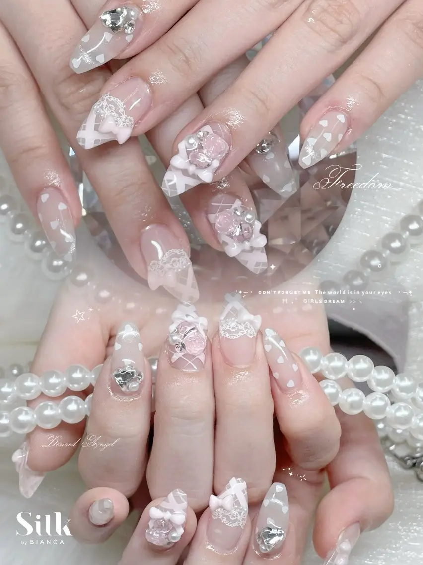ネイル 持ち込み大歓迎 🎀𝐚𝐧𝐧𝐚のネイルデザイン