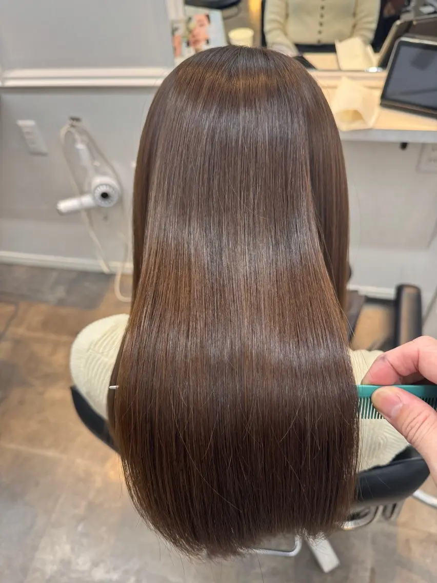 ミディアム トリートメント ウィステリア アネックスのヘアスタイル
