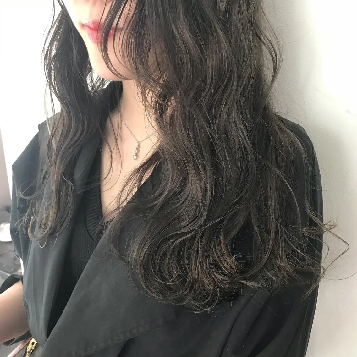 ロング カラー ハイライトカラー ハイライト ヘアカラー トリートメント レイヤー/顔周り /AKARIのヘアスタイル