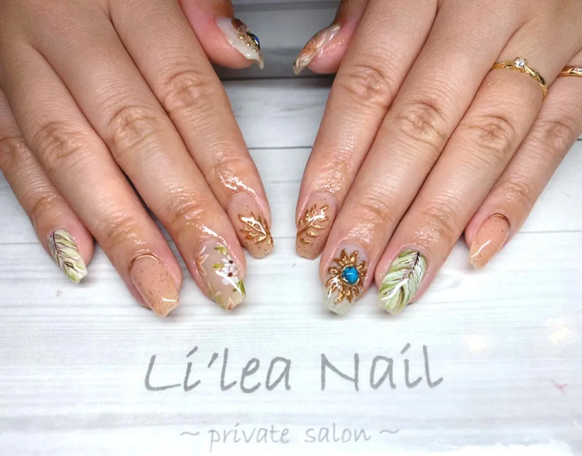 ネイル Li'leaNail AINAのネイルデザイン