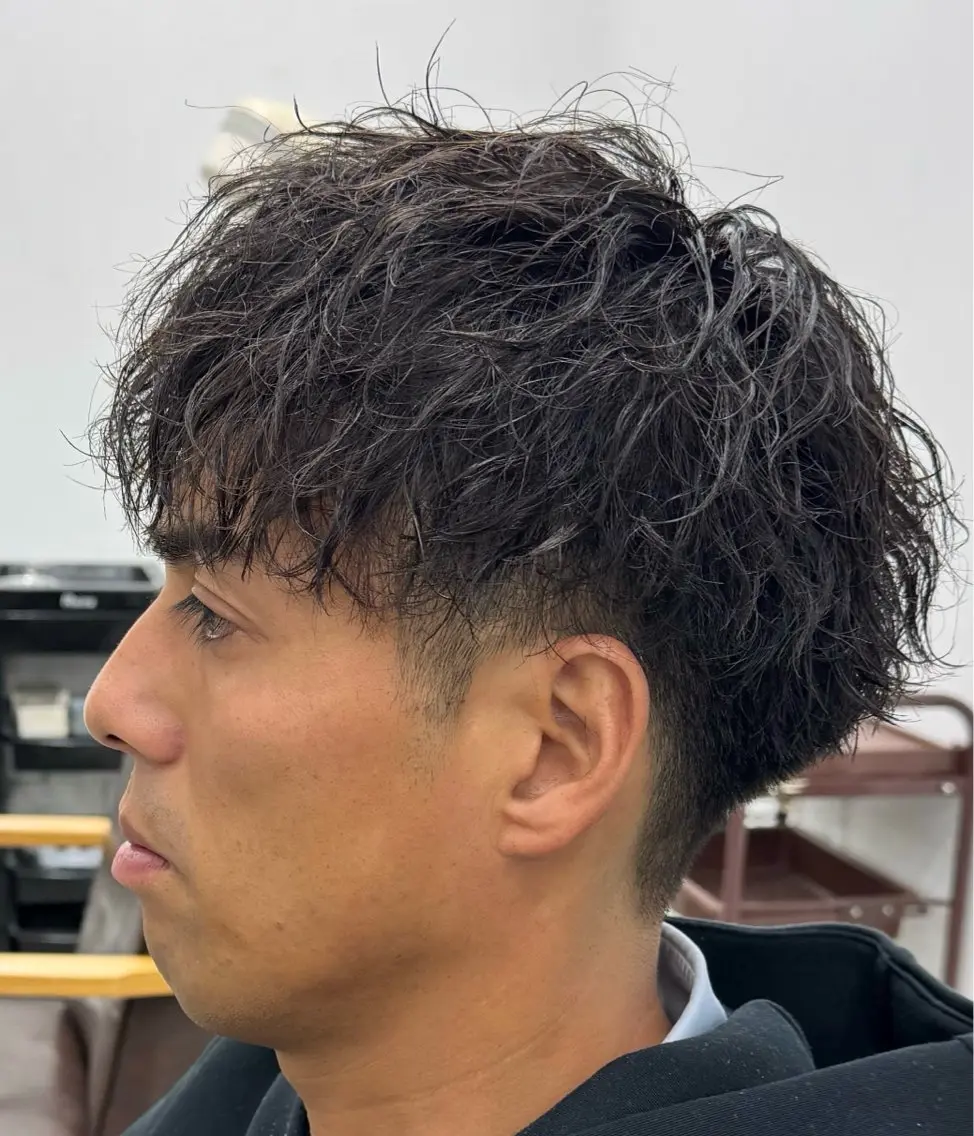 パーマ メンズ カット ヘアカラー 🎩刈り上げ特化🎩 渡邉太耀のヘアスタイル