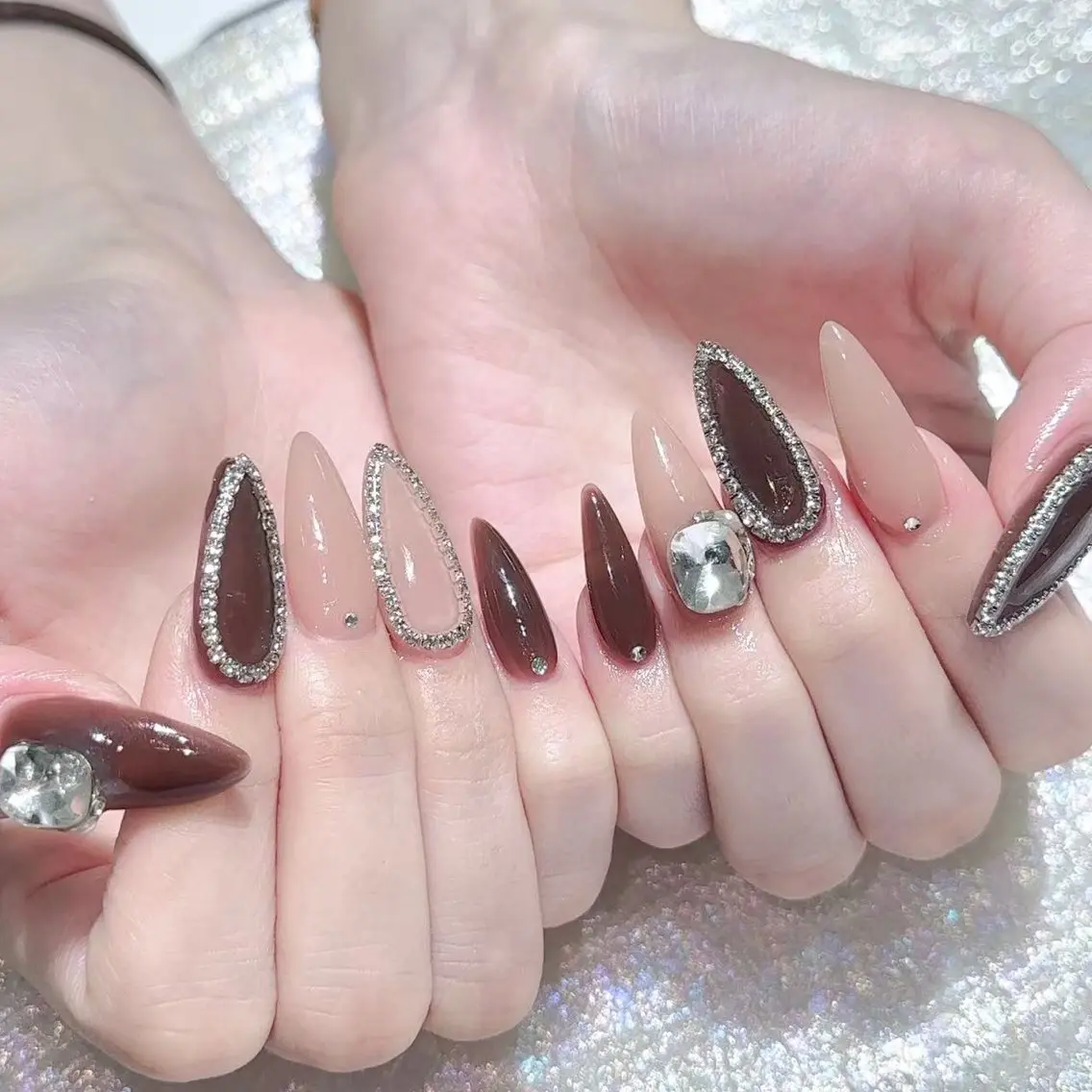 ネイル ハンドネイル Queens ひなのネイルデザイン