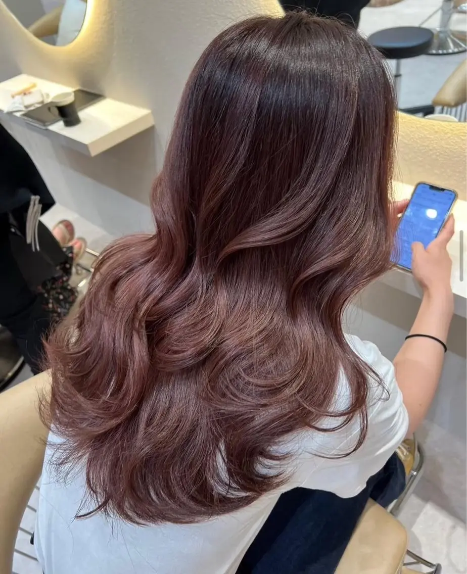 ロング ヘアカラー トリートメント コハク /艶カラー 縮毛矯正のヘアスタイル