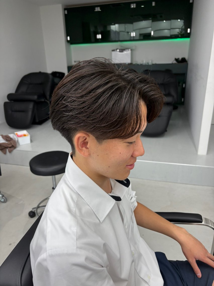 パーマ メンズ フェザーパーマ メンズパーマ パーマ メンズパーマ特化 sayoのヘアスタイル