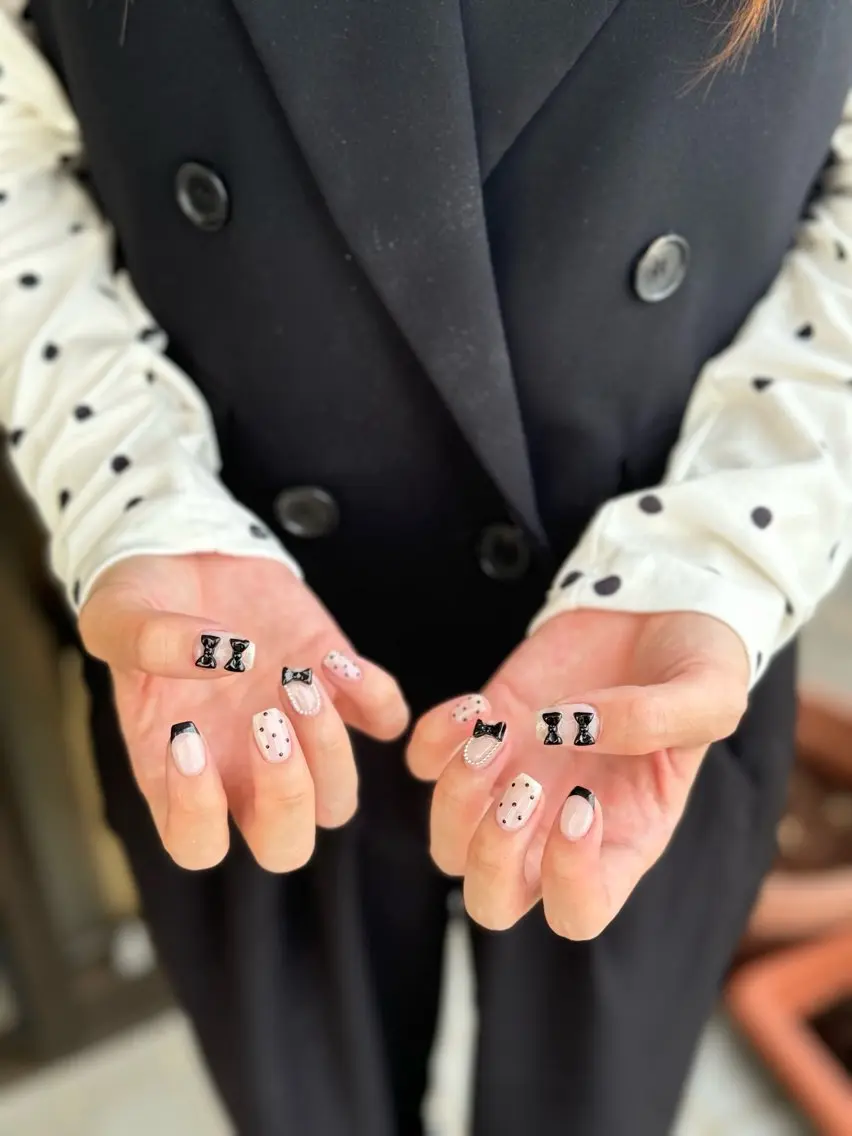 ネイル キラキラネイル 夏ネイル ハンドネイル ハンドケア Yuzuchi Nailのネイルデザイン