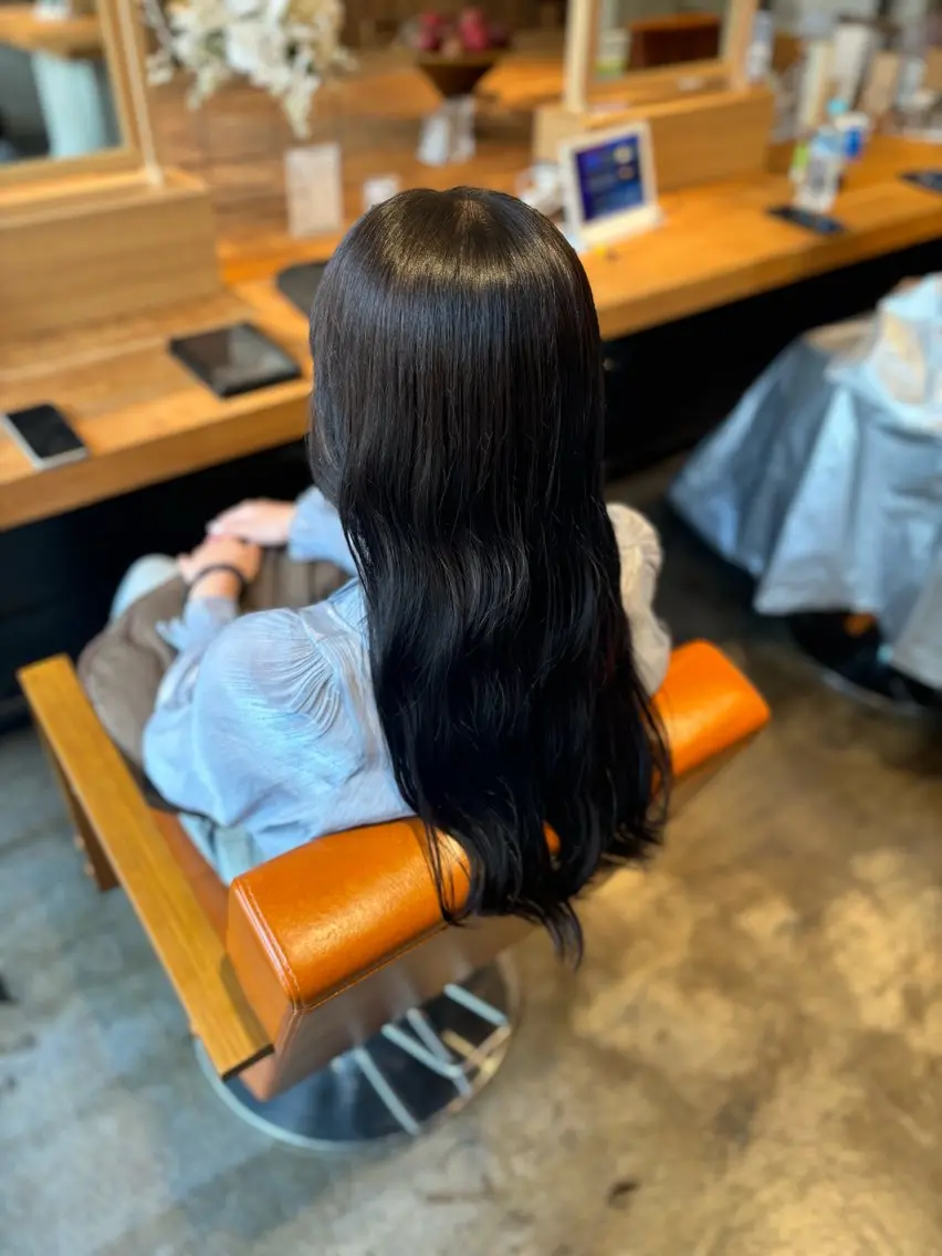 ロング カラー 髪質改善カラー ベージュ🤎YUMEのヘアスタイル