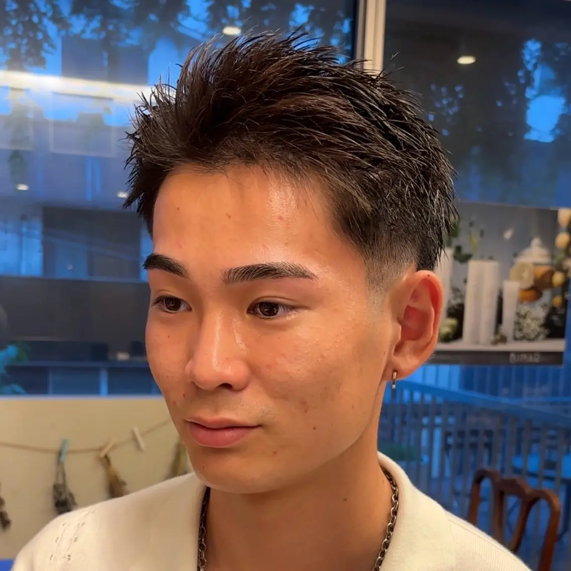 メンズ アイブロウ ワックス脱毛 【メンズ特化美容師】 RYO／梅田の眉毛・アイブロウイメージ
