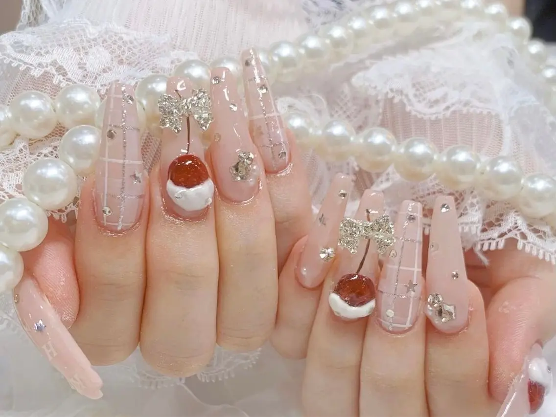 ネイル オーロラネイル ボルドー ブラウン 氷ネイル・うるうるネイル キラキラネイル ハンドネイル Sora  Nail 長さ出し専門店のネイルデザイン