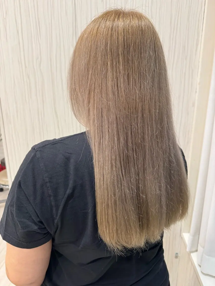 ロング カット ヘアカラー 松尾 怜奈のヘアスタイル