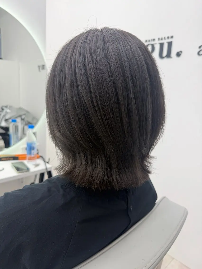 ミディアム くびれヘア カット ヘアカラー 結城 虹心のヘアスタイル