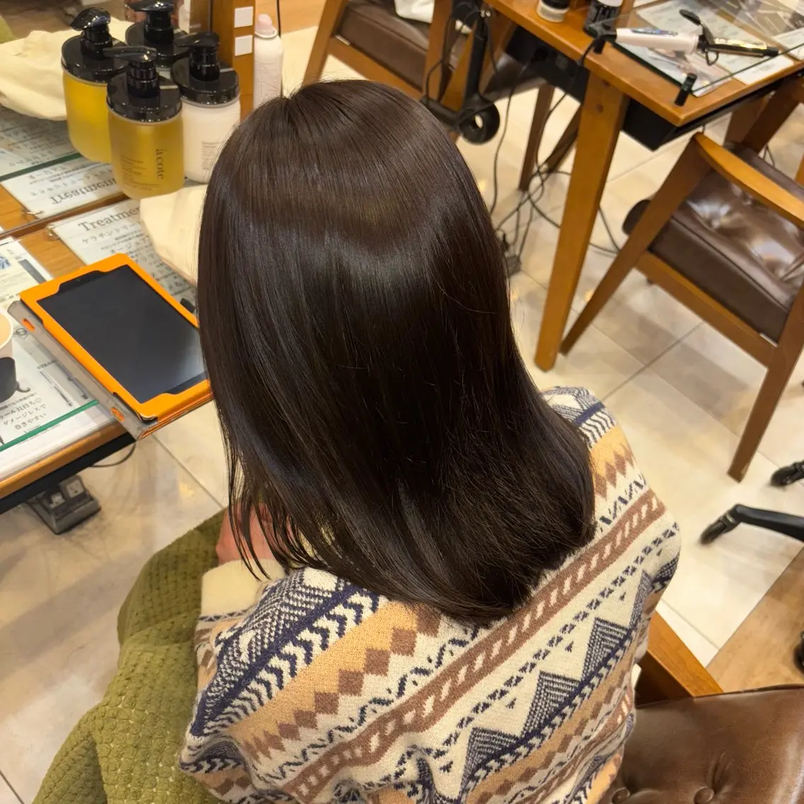 ミディアム カラー ベージュカラー 新原 陽那のヘアスタイル