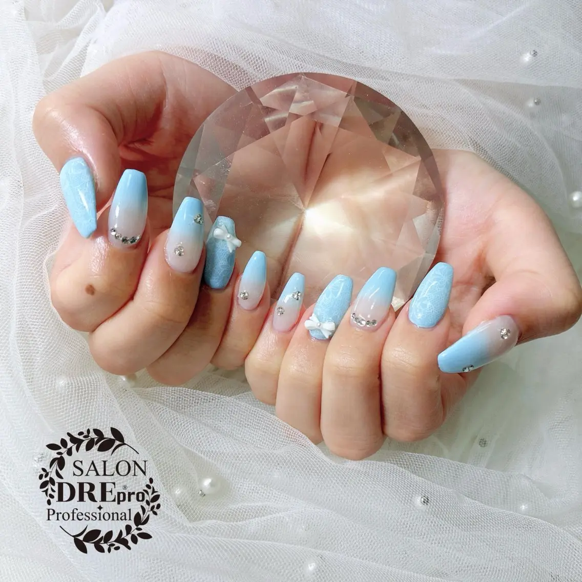 ネイル レース 水色 ハンドネイル salonDRE AZUSAのネイルデザイン