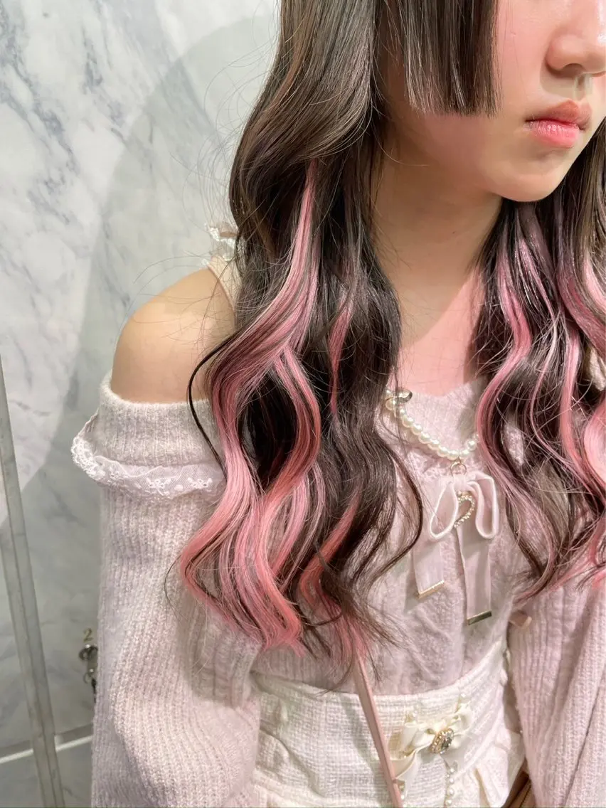 ロング エクステ ハイトーンカラーエク ステ🌺RENA🌺のヘアスタイル