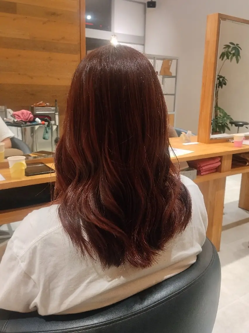 ロング ピンクブラウン カット ヘアカラー 合田 美空のヘアスタイル