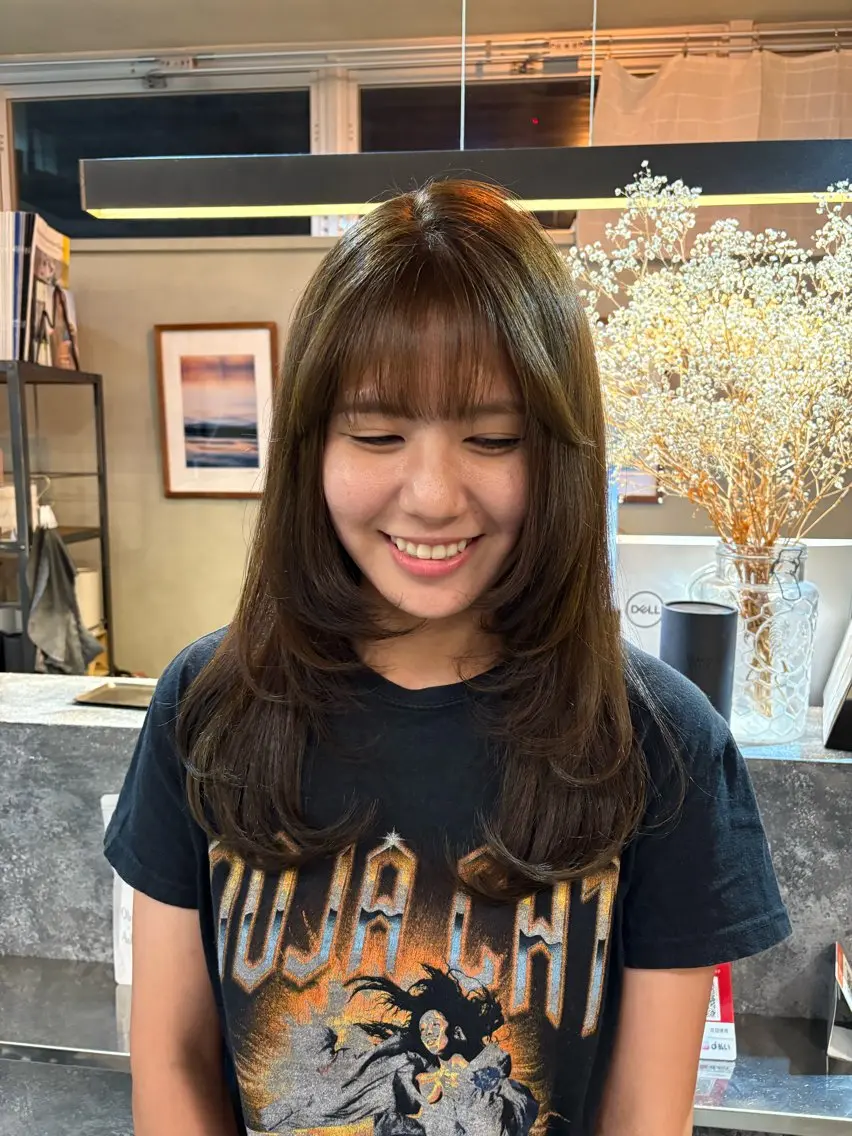 ロング 顔まわりレイヤー 顔周りカット レイヤーカット カット hair ruup 心都のヘアスタイル