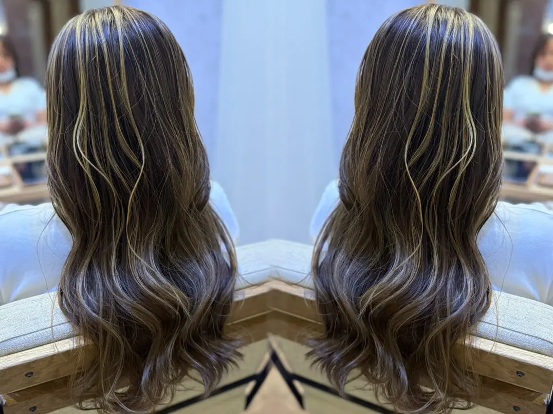 ロング ハイライト ヘアカラー トリートメント 梅田 夢七のヘアスタイル