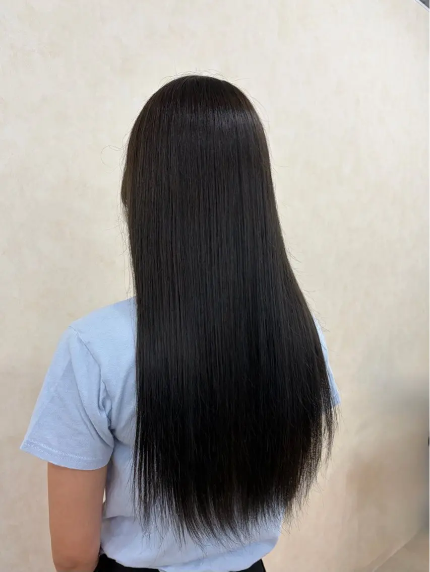 ロング カラー グレージュ オリーブグレージュ オリーブグレー 倉澤 愛理のヘアスタイル