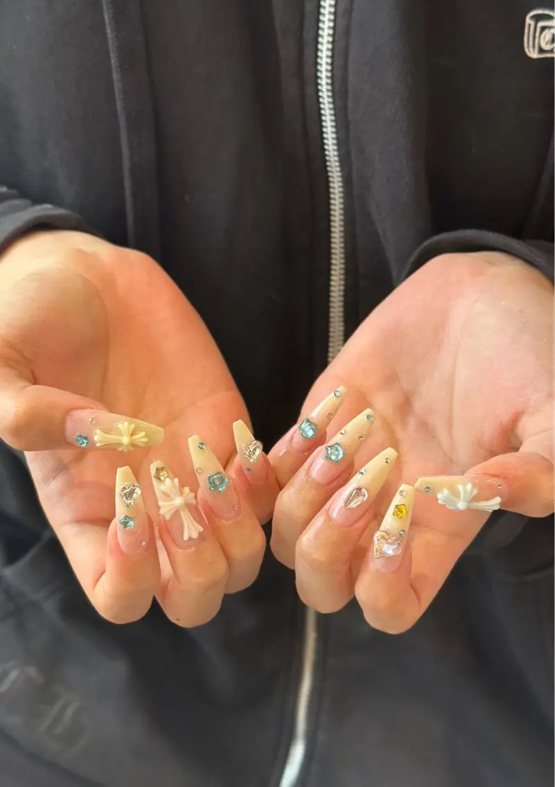 ネイル ジェルネイル 韓国ネイル 持ち込み シンプルネイル ワンホンネイル ハンドネイル 🎀Aura. Yurachanのネイルデザイン